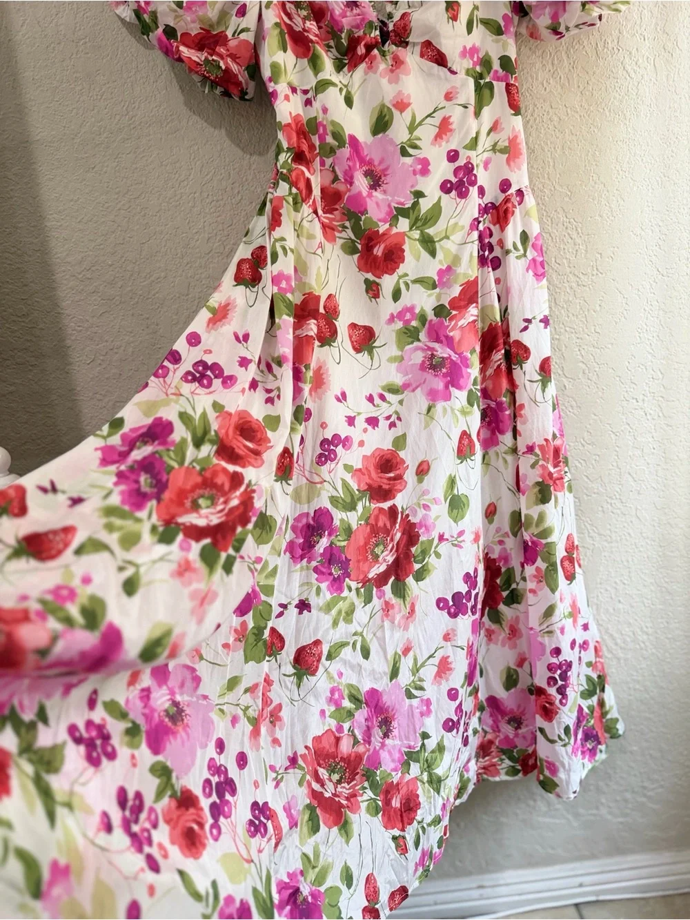 Abercrombie & Fitch Drama Puff Sleeve Maxi Dress in a vibrant red & pink floral